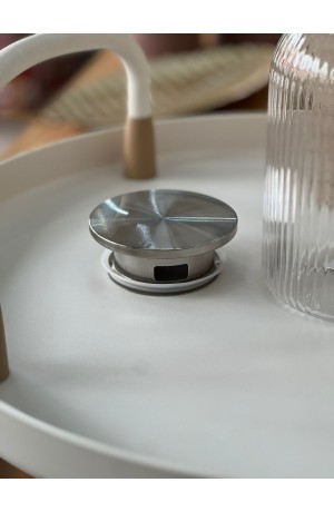 Jarra de Vidro c/Tampa de Metal  Prata - 1,5L